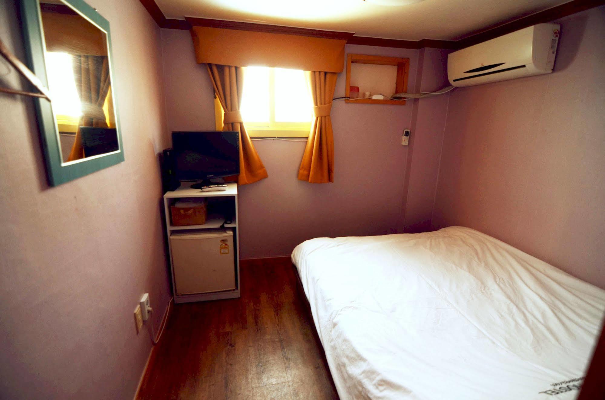 Yakorea Hostel Itaewon Сеул Екстер'єр фото