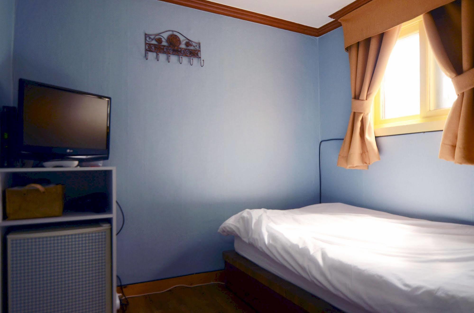 Yakorea Hostel Itaewon Сеул Екстер'єр фото