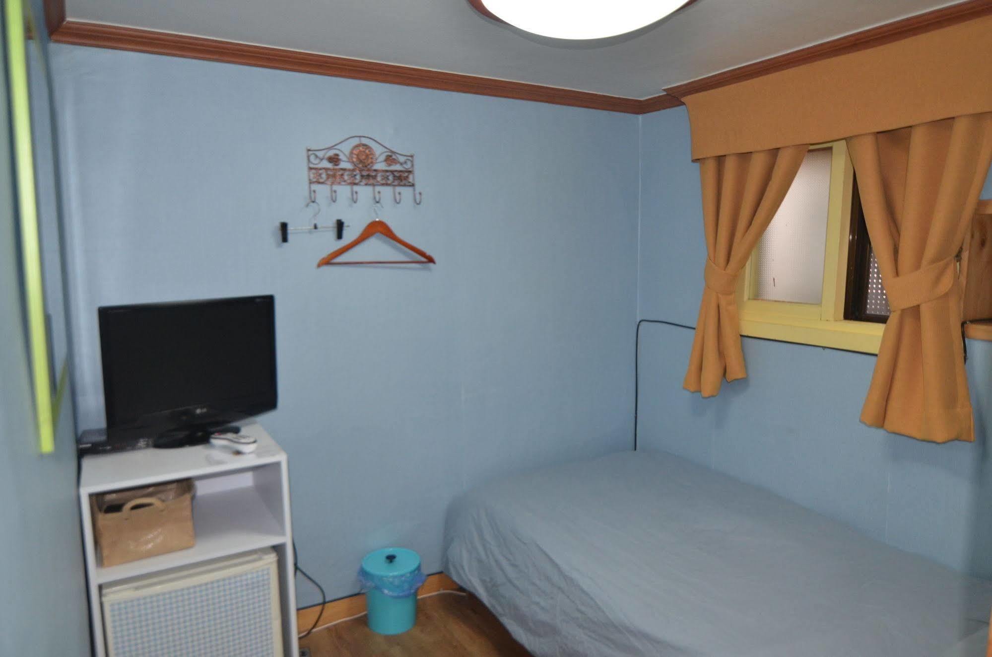Yakorea Hostel Itaewon Сеул Екстер'єр фото